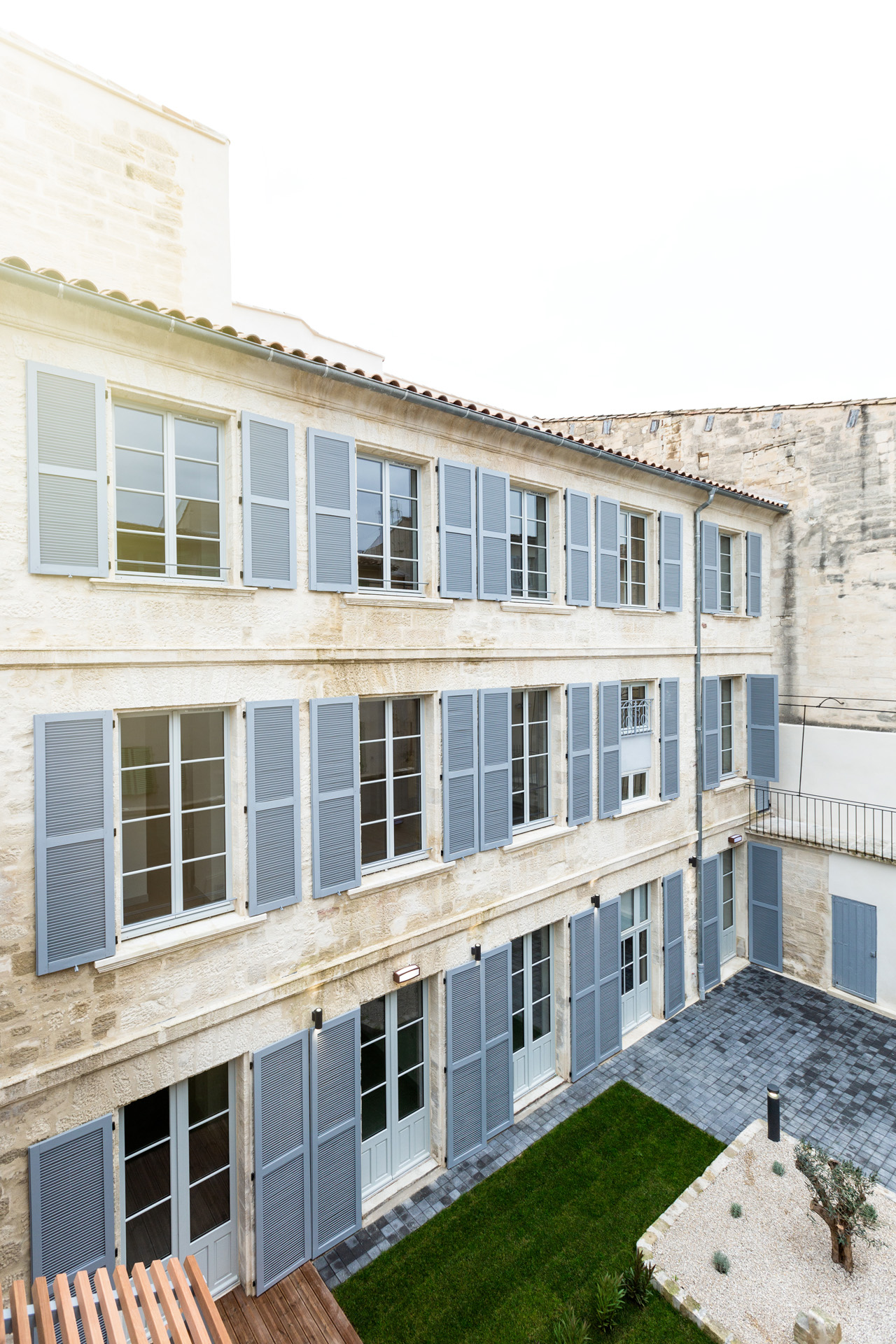 FANTASŸ DØGMA – Architectures – Lhenry Architecture – Immeuble Avignon